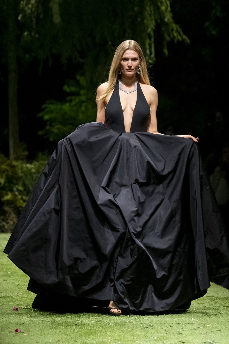 Toni-Garrn.jpg